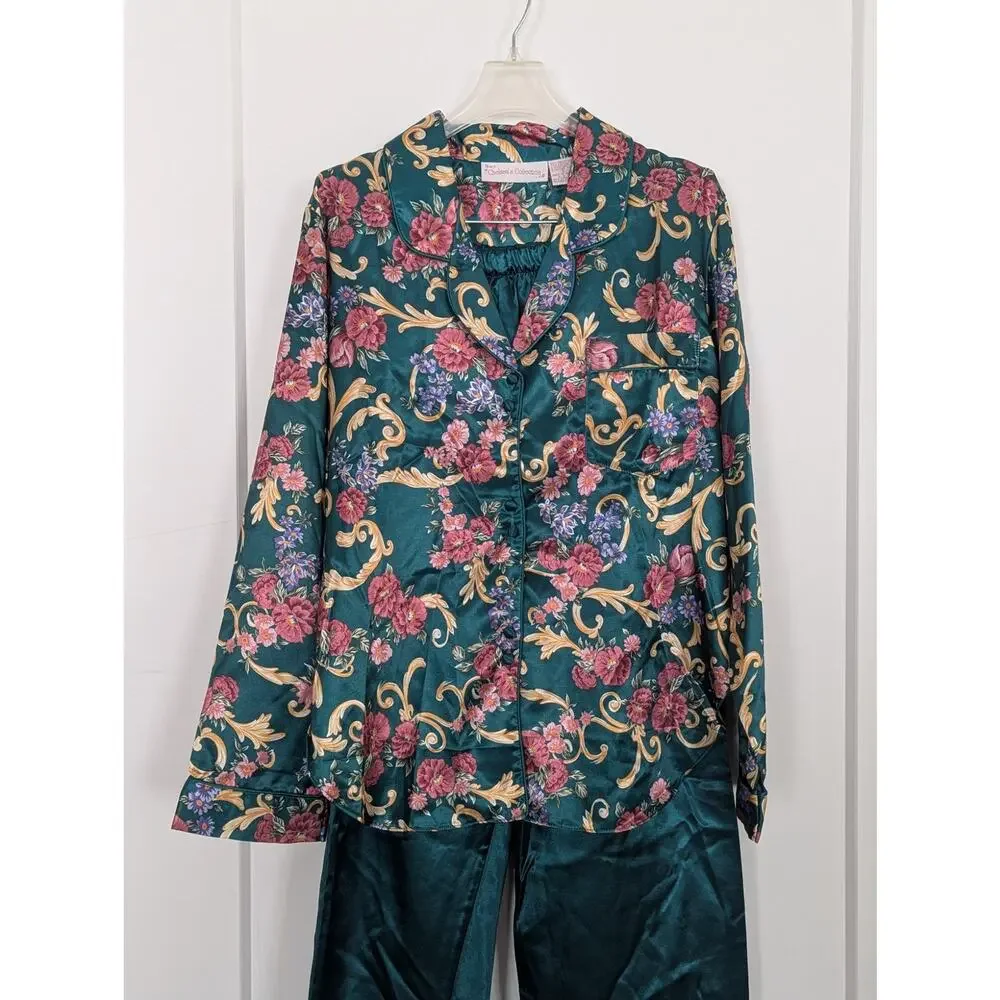 Chelsea's Collection women small green floral pajama set Vtg